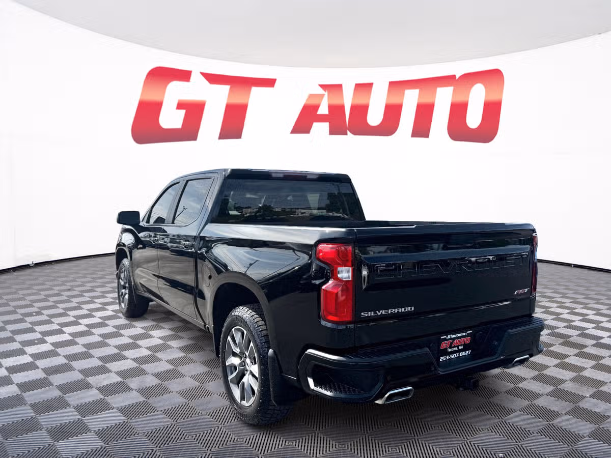 2020 Chevrolet Silverado 1500 RST Pickup 4D 5 3/4 ft Crew Cab Image 4