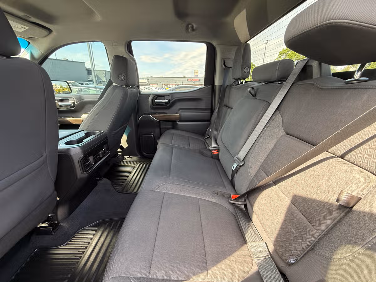 2020 Chevrolet Silverado 1500 RST Pickup 4D 5 3/4 ft Crew Cab Image 8