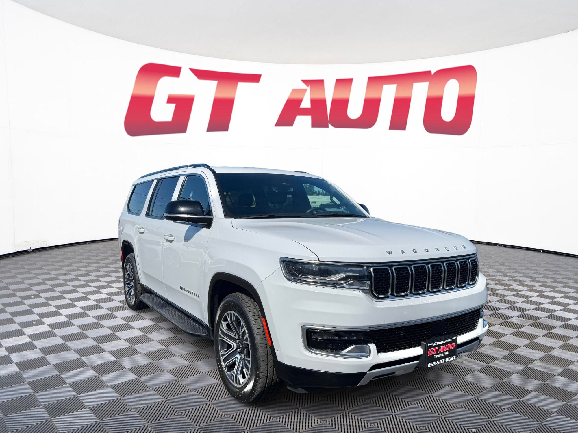 2023 Jeep Wagoneer L Series II 4WD's photo