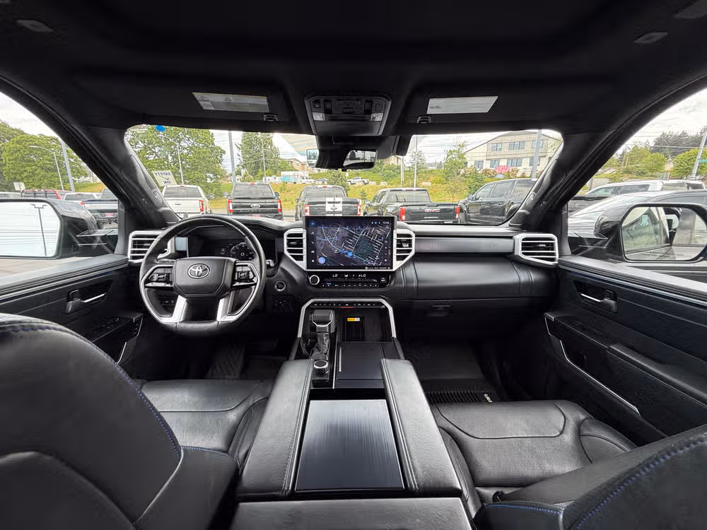 2022 Toyota Tundra Platinum CrewMax Image 11