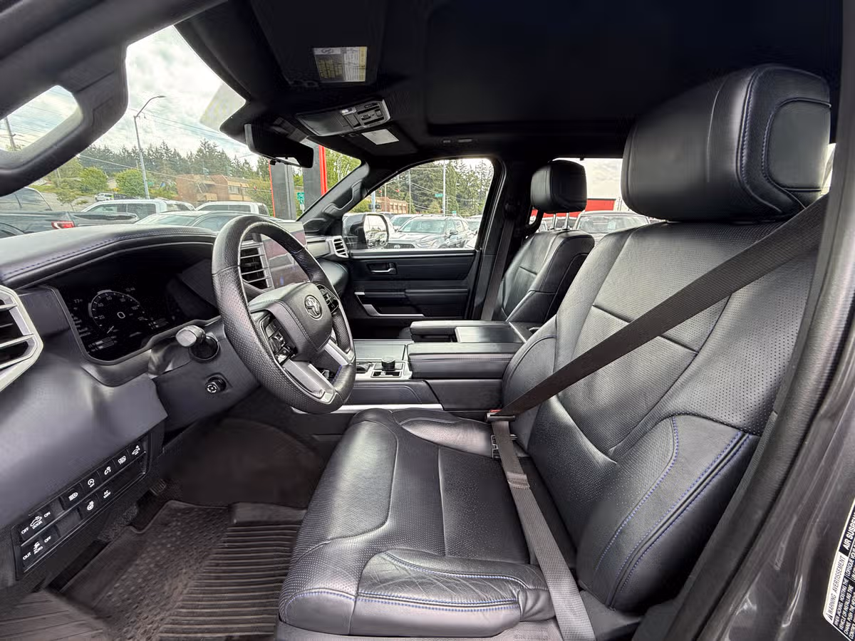 2022 Toyota Tundra Platinum CrewMax Image 7