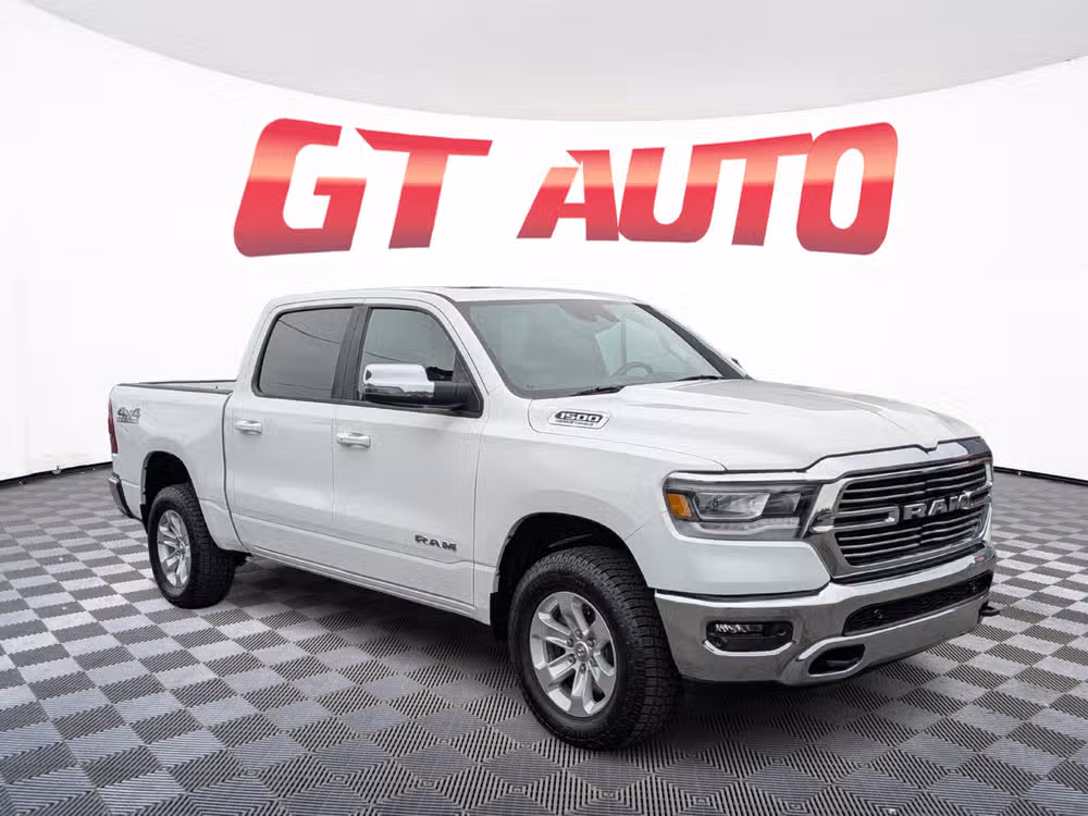 2014 RAM 1500 SLT 4x4 Crew Cab LWB's photo