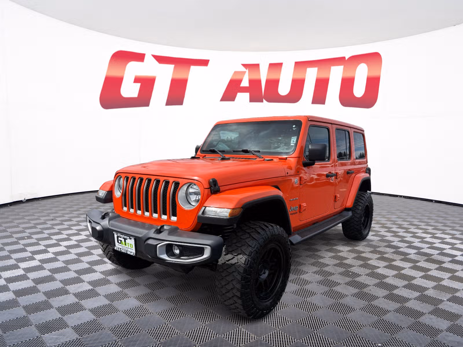 2020 Jeep Wrangler Unlimited Sahara Upper Image 2