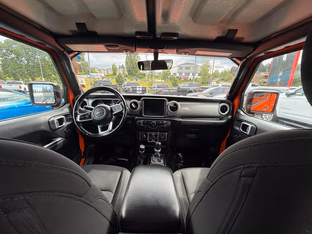 2020 Jeep Wrangler Unlimited Sahara Image 9