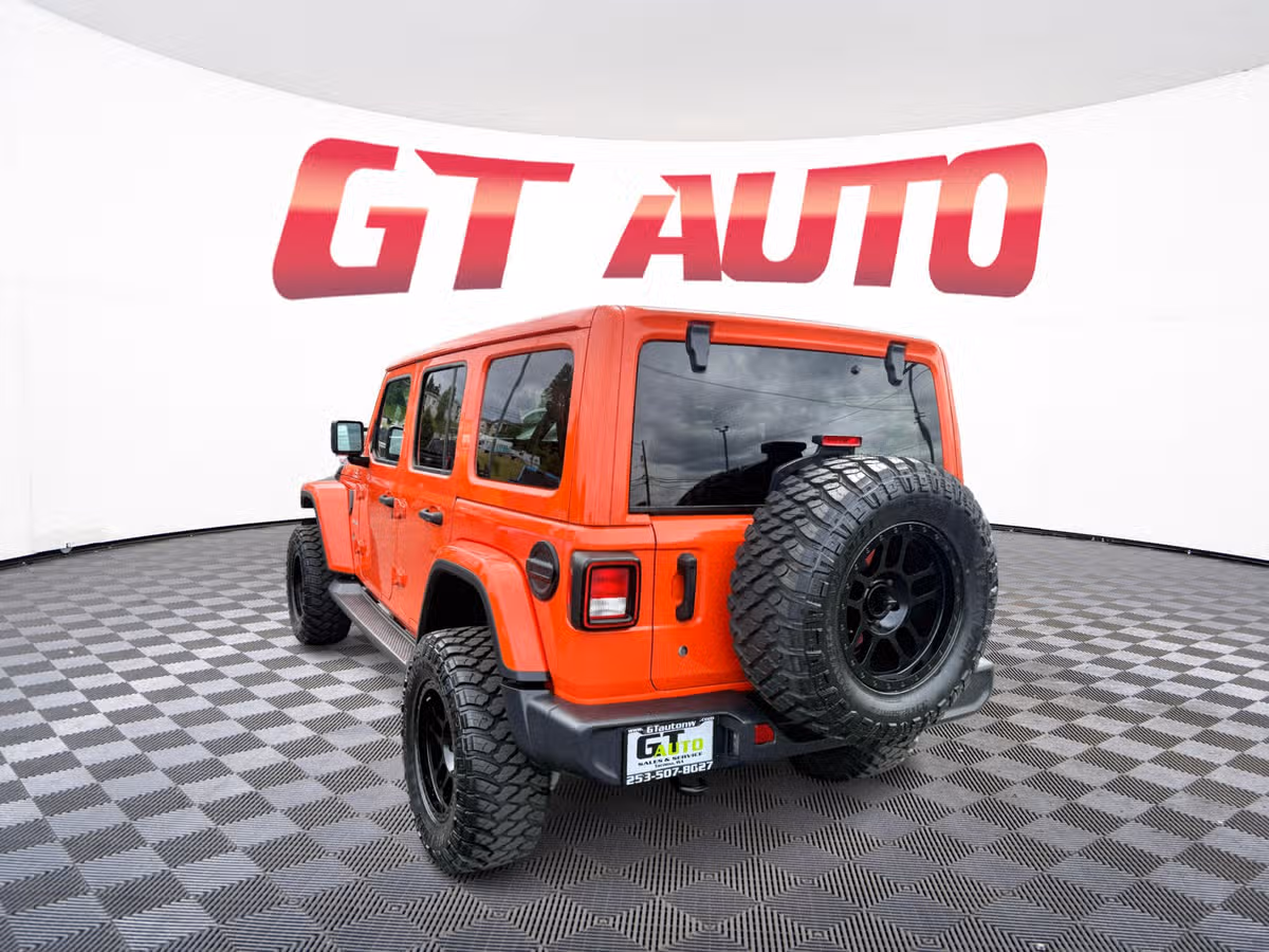 2020 Jeep Wrangler Unlimited Sahara Image 3