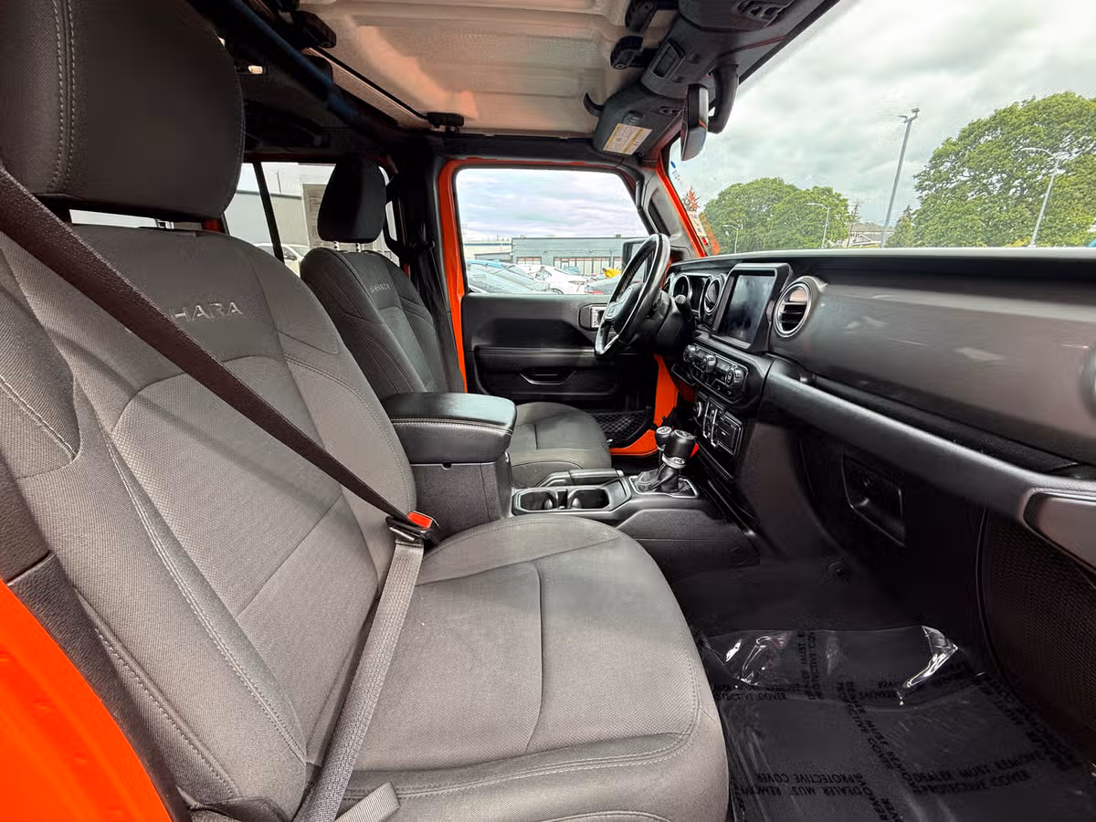 2020 Jeep Wrangler Unlimited Sahara Image 7