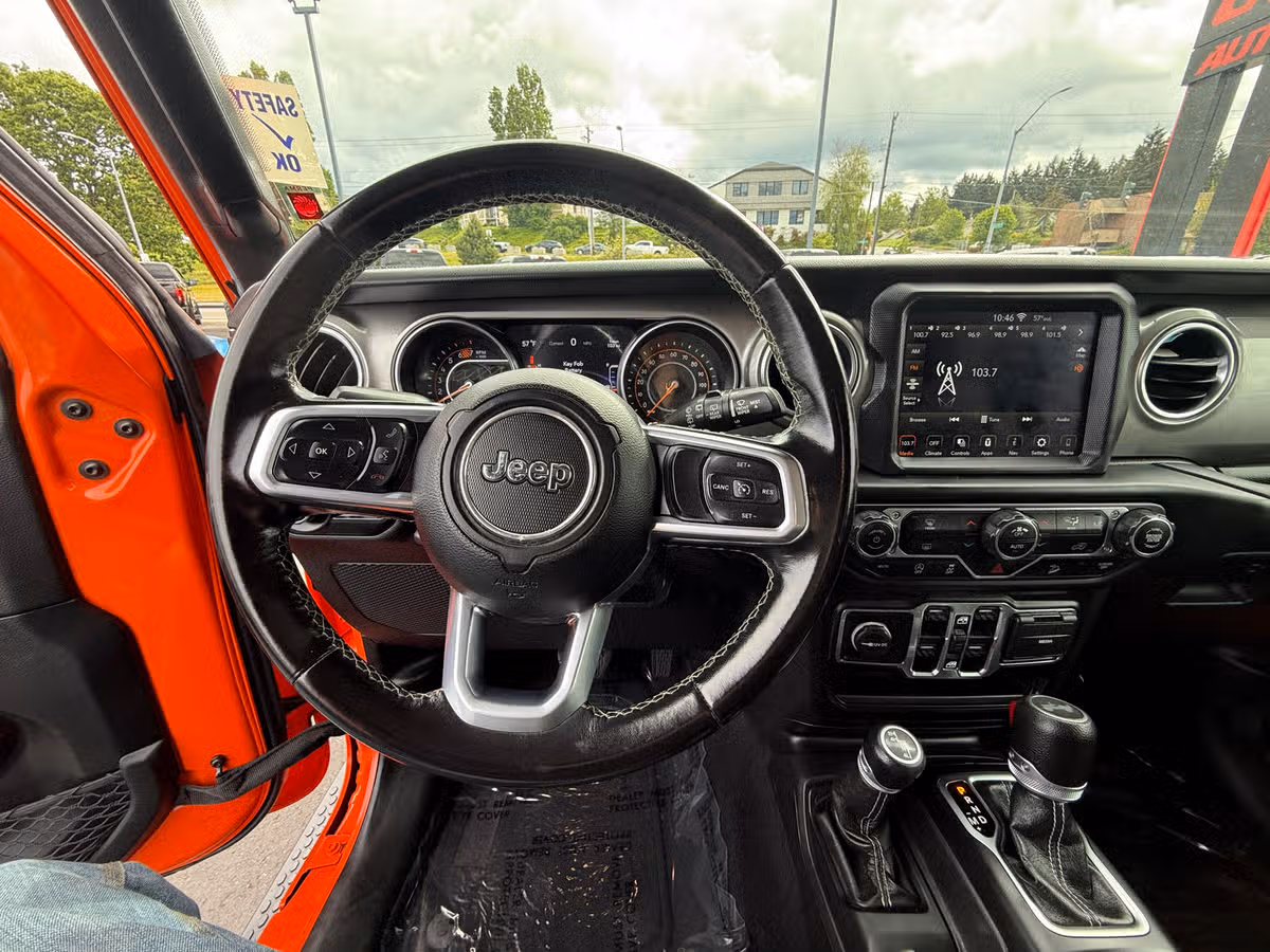 2020 Jeep Wrangler Unlimited Sahara Image 10