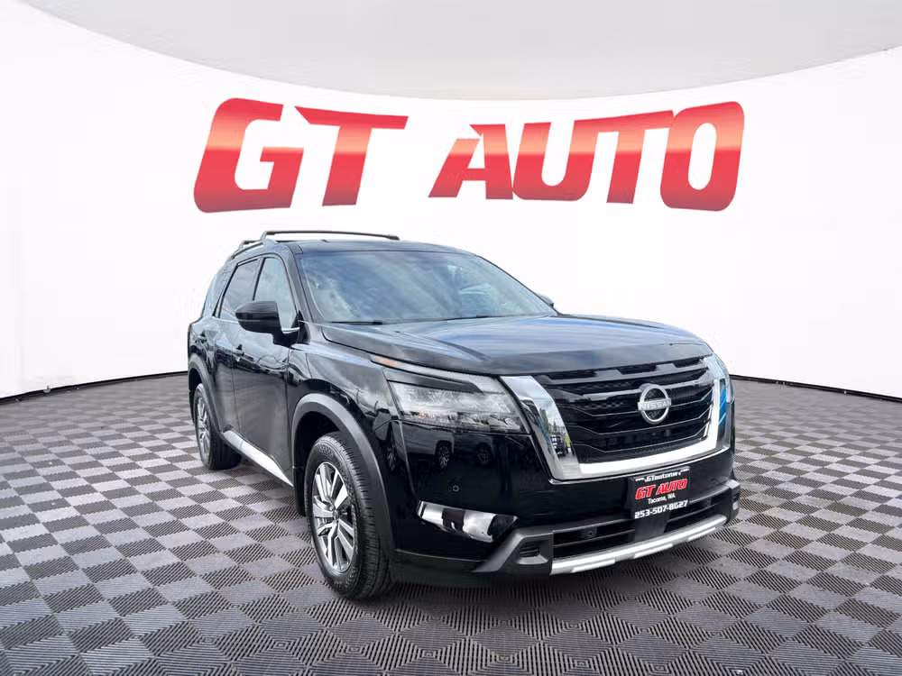 2025 Nissan Pathfinder SL 4WD's photo