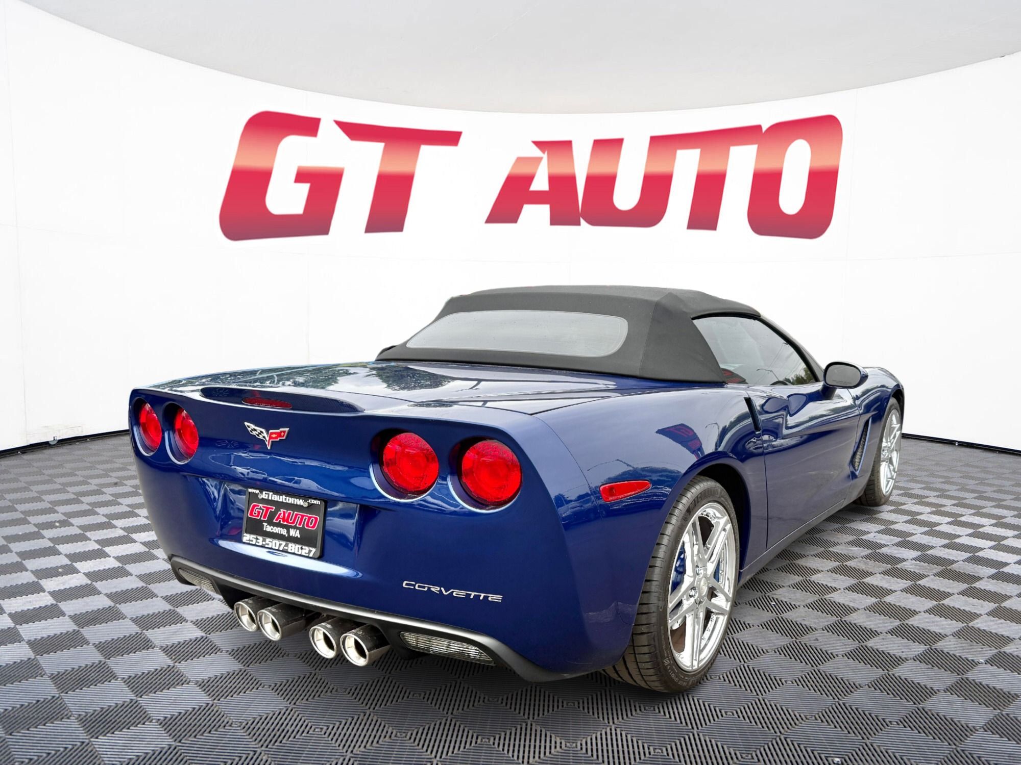 View vehicle photo 4