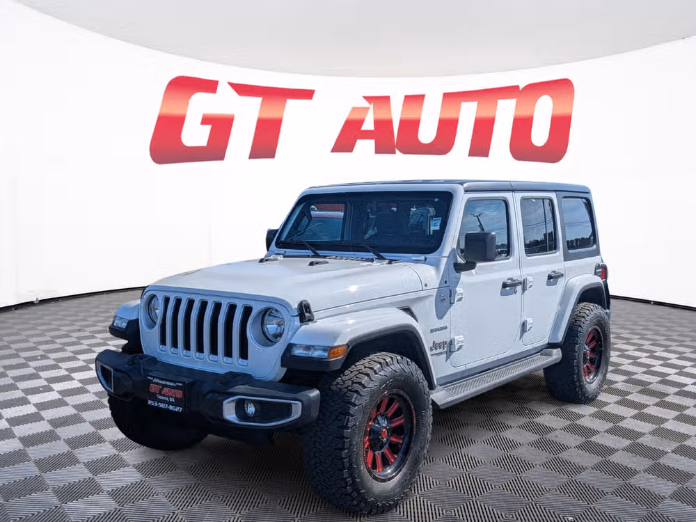 2021 Jeep Wrangler Unlimited Sahara Image 2
