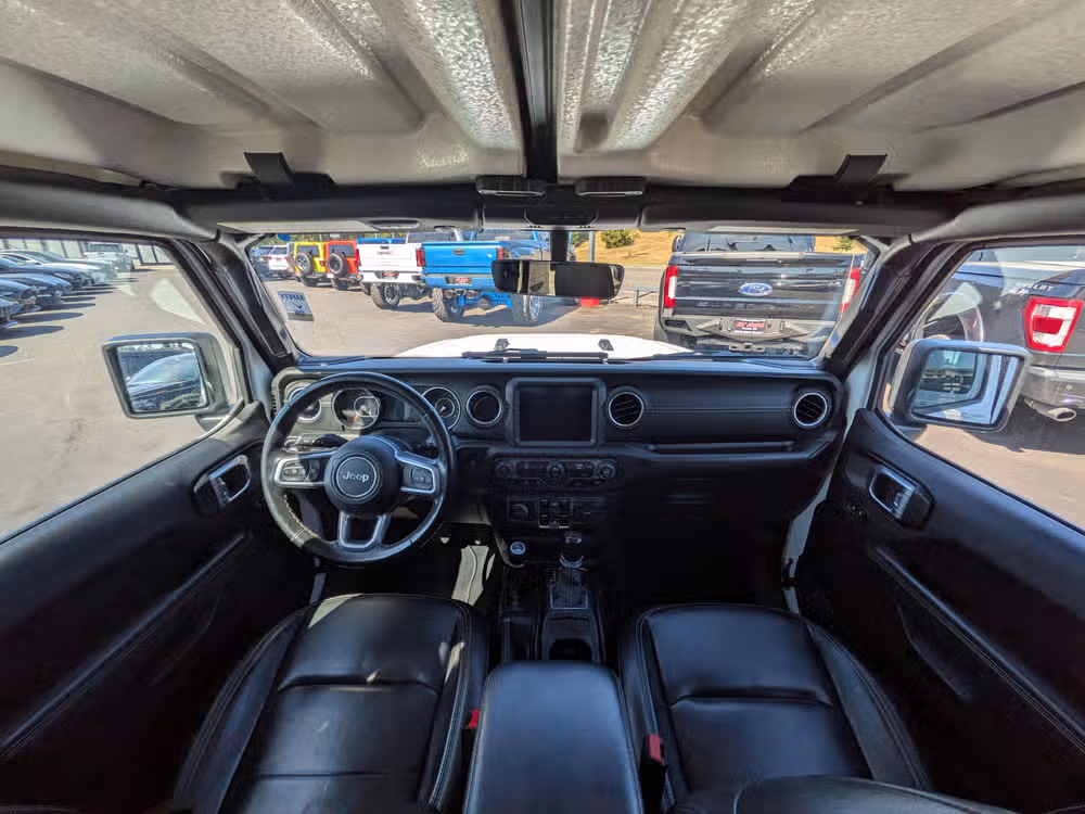 2021 Jeep Wrangler Unlimited Sahara Image 9