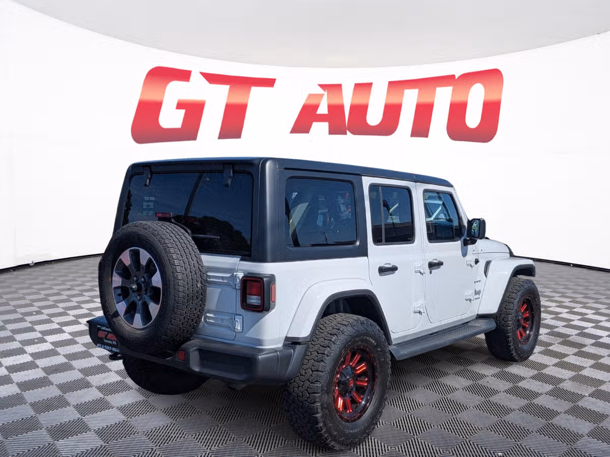 2021 Jeep Wrangler Unlimited Sahara Image 4