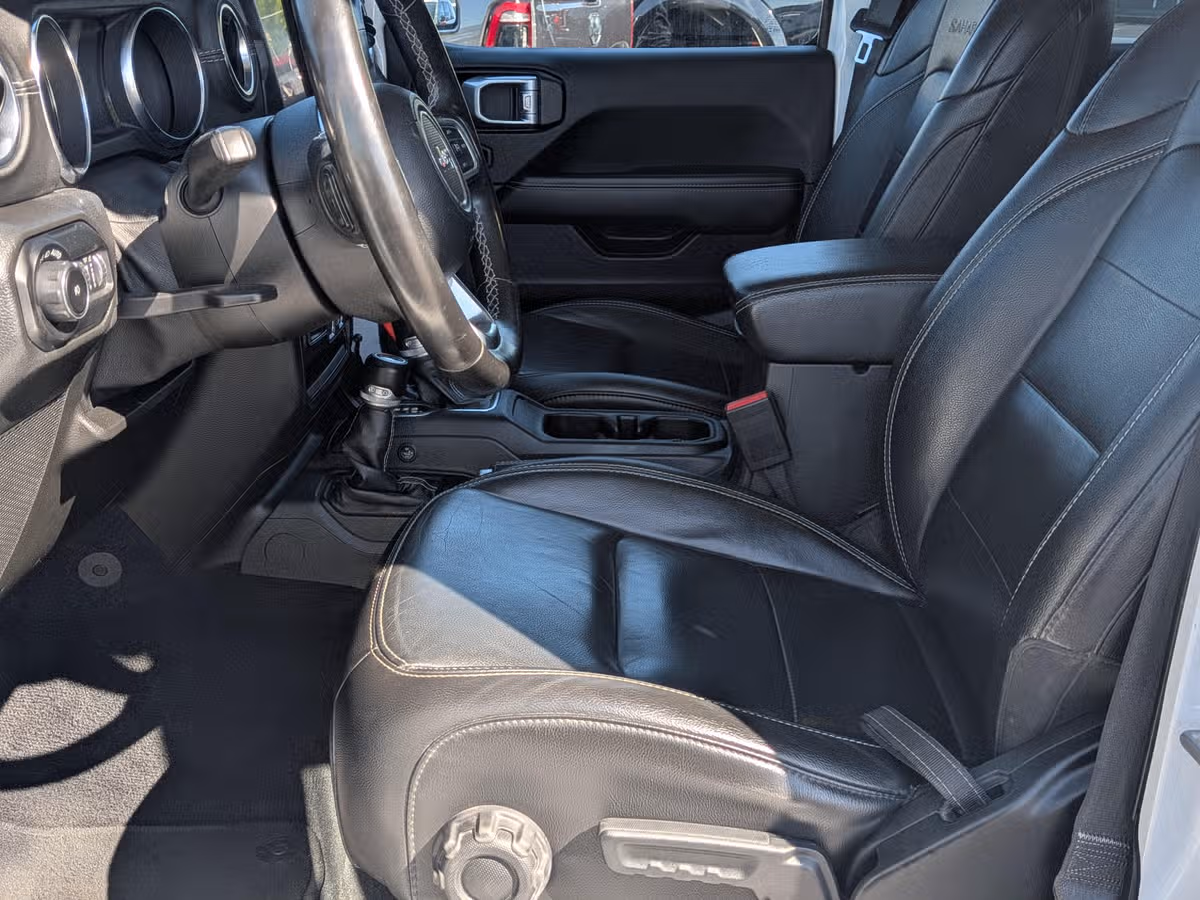 2021 Jeep Wrangler Unlimited Sahara Image 5