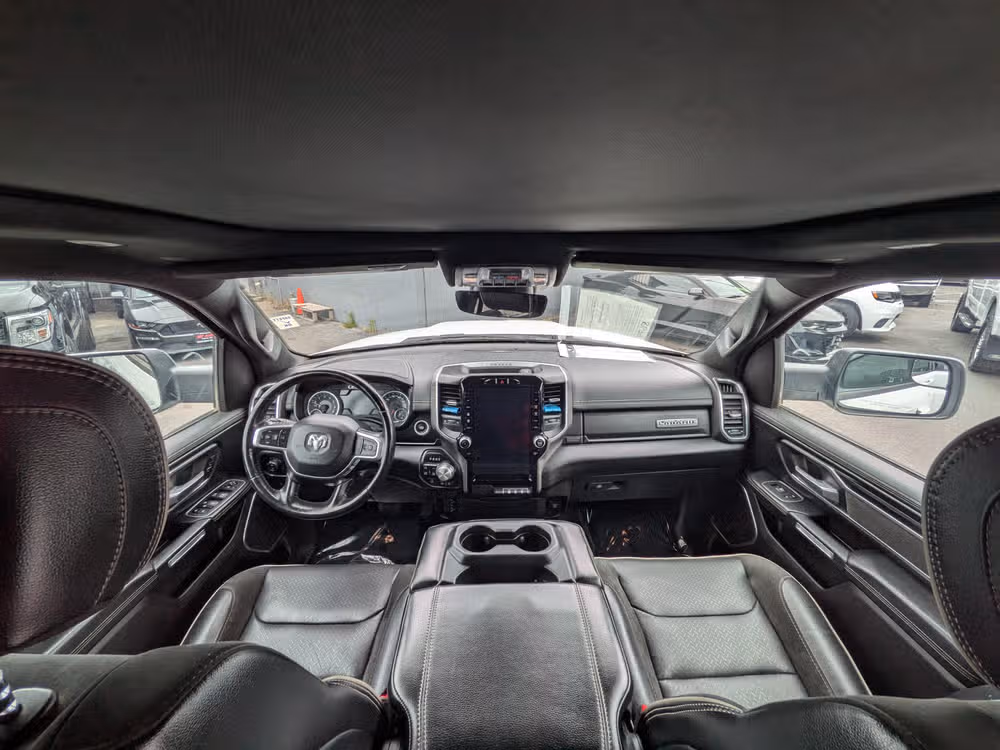2023 Ram 1500 Laramie Crew Cab Image 10