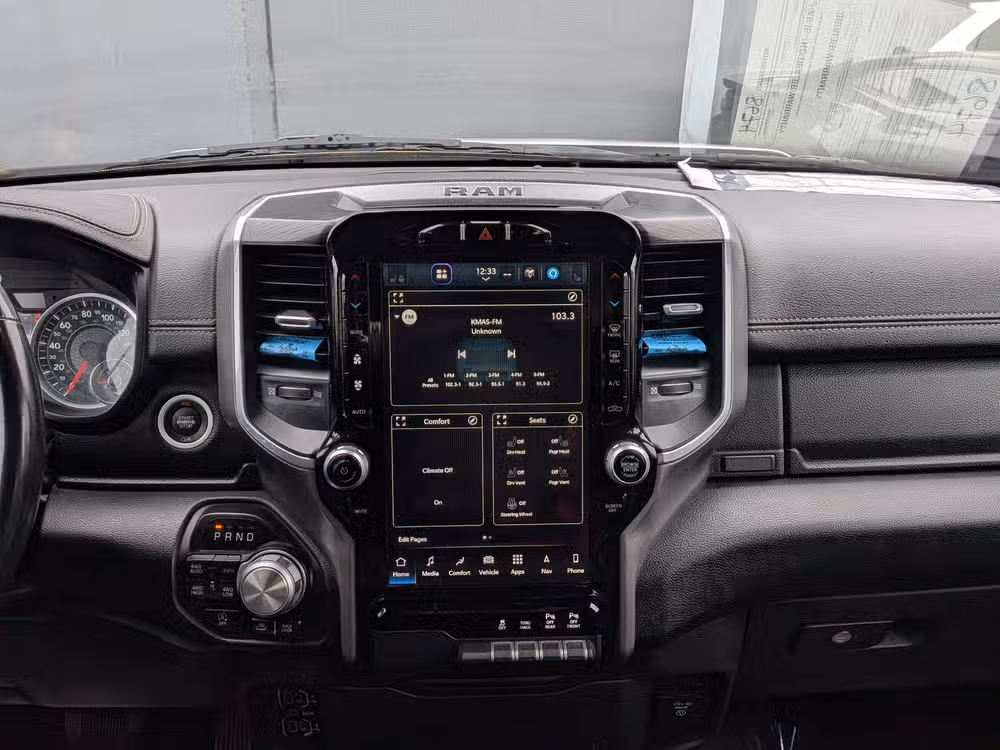 2023 Ram 1500 Laramie Crew Cab Image 11