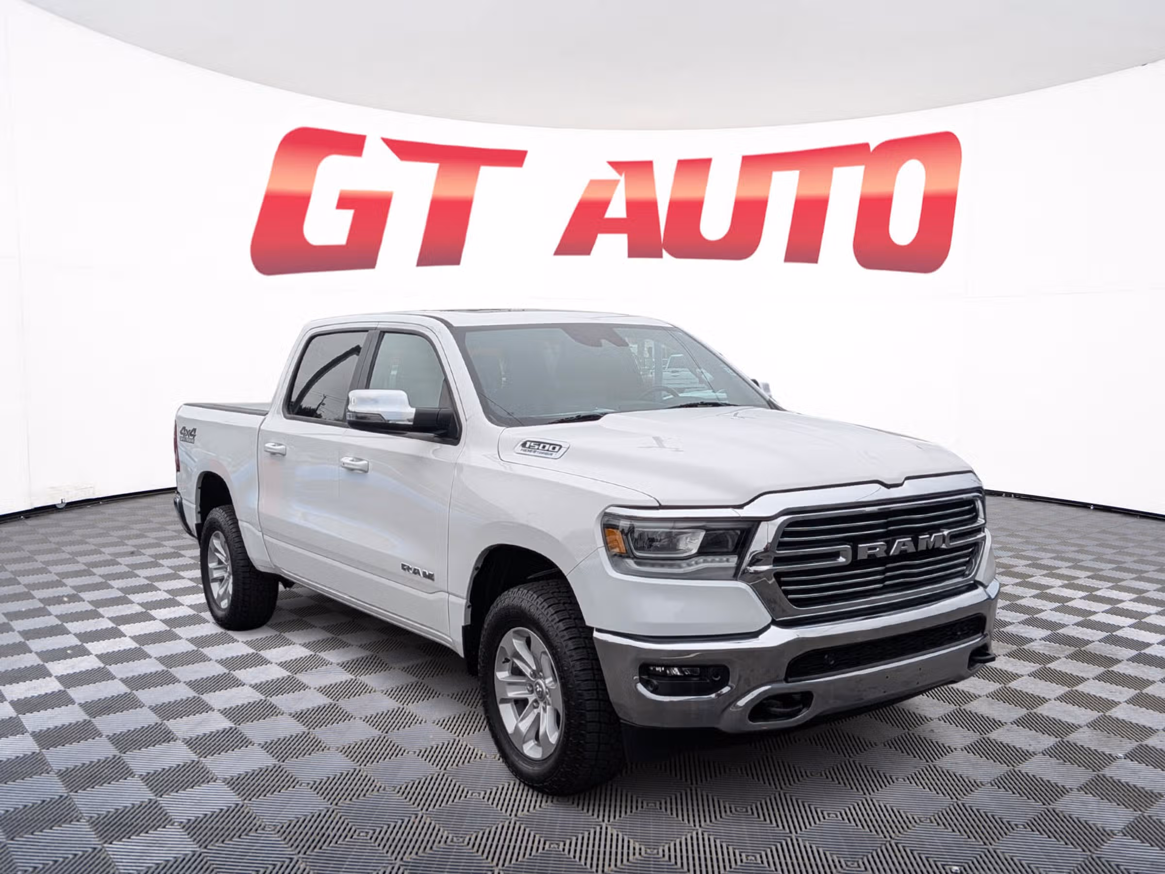 2023 Ram 1500 Laramie Crew Cab Image 1