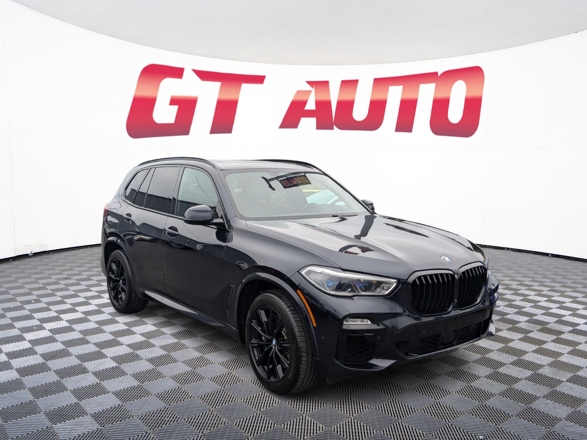 2021 BMW X5 M50i's photo