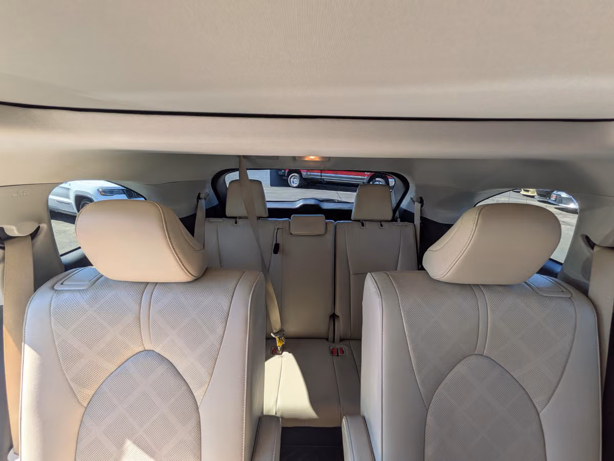 2021 Toyota Highlander Platinum Image 9