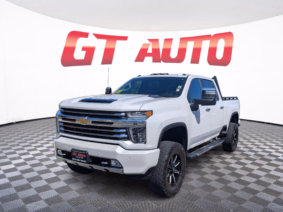 2022 Chevrolet Silverado 3500HD High Country Crew Cab Image 2