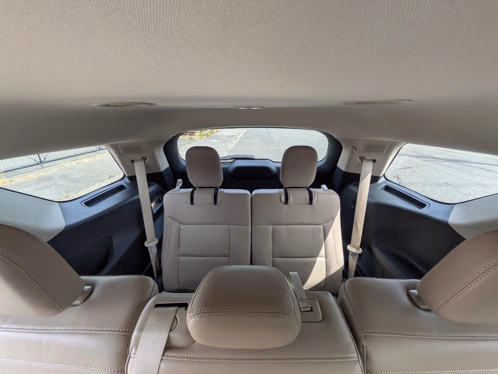 2023 Ford Explorer Limited Image 9