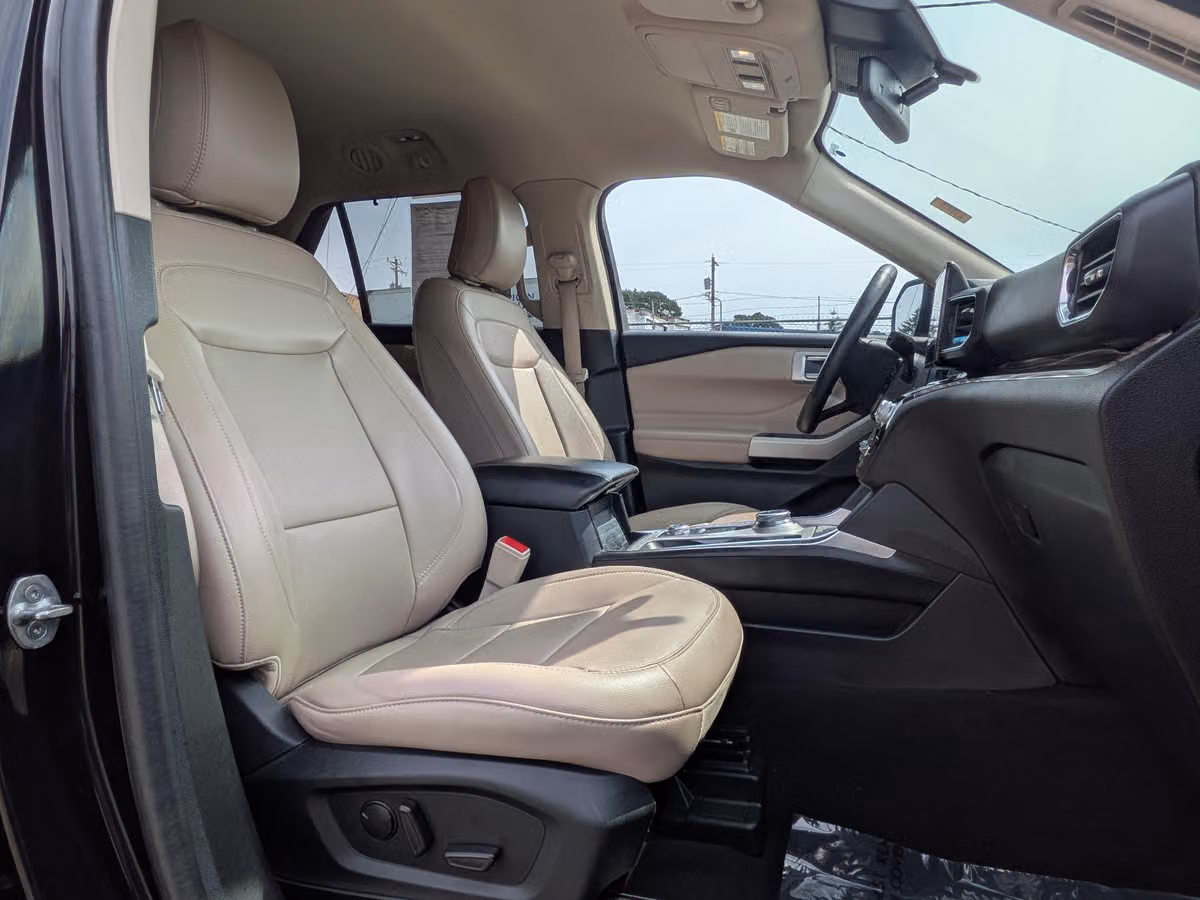 2023 Ford Explorer Limited Image 7