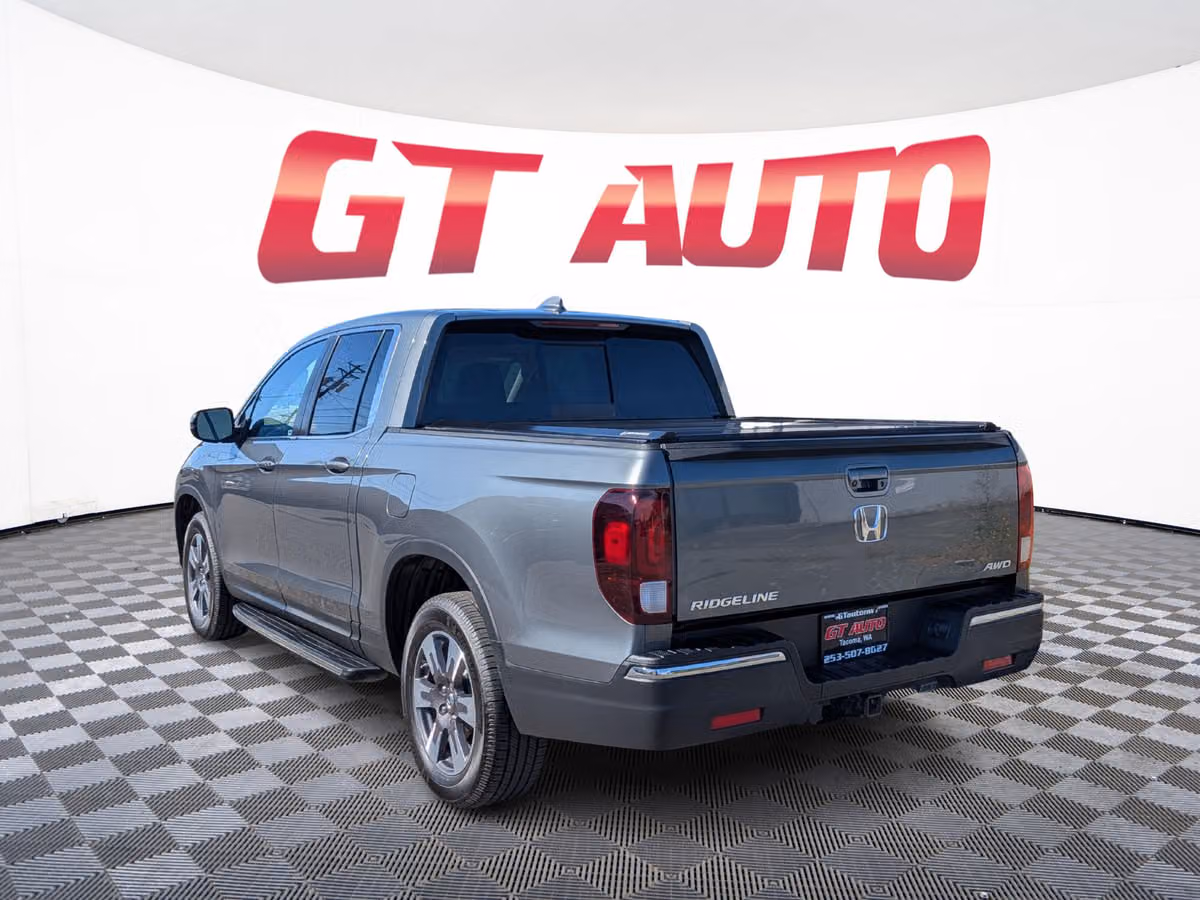 2019 Honda Ridgeline RTL Crew Cab Image 4