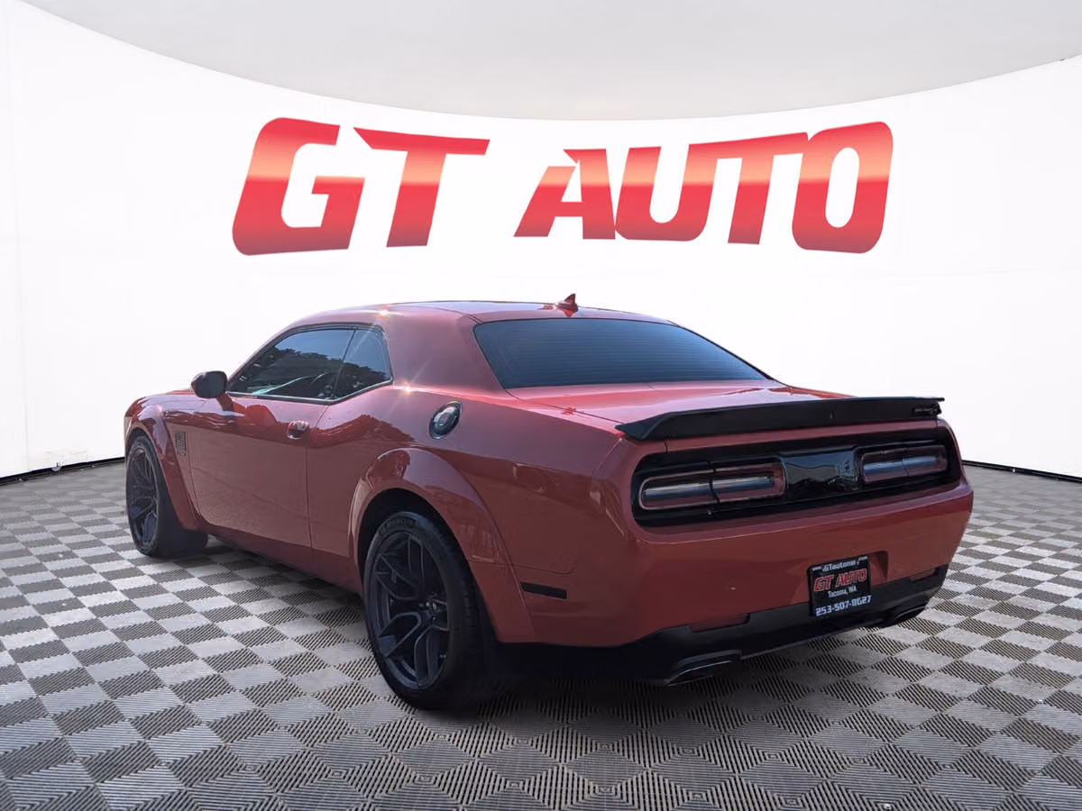 2021 Dodge Challenger R/T Scat Pack Image 3