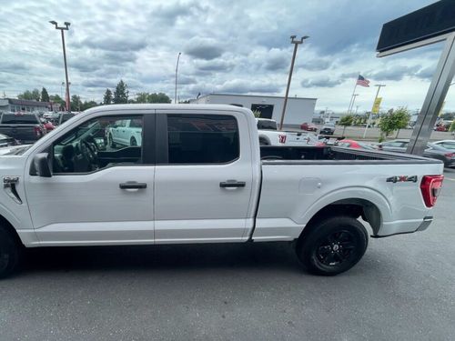 2021 Ford F-150 XLT SuperCrew Lower Image 2