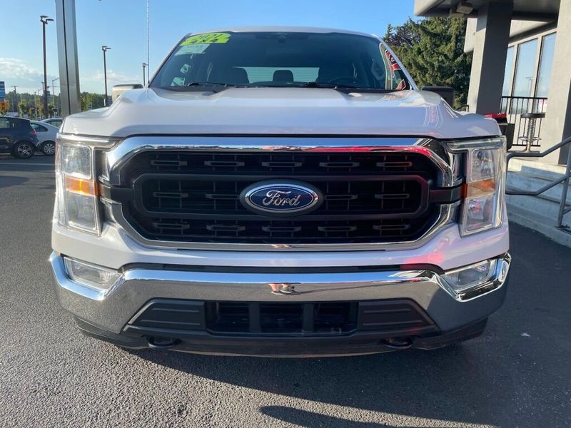 2021 Ford F-150 XLT photo 2