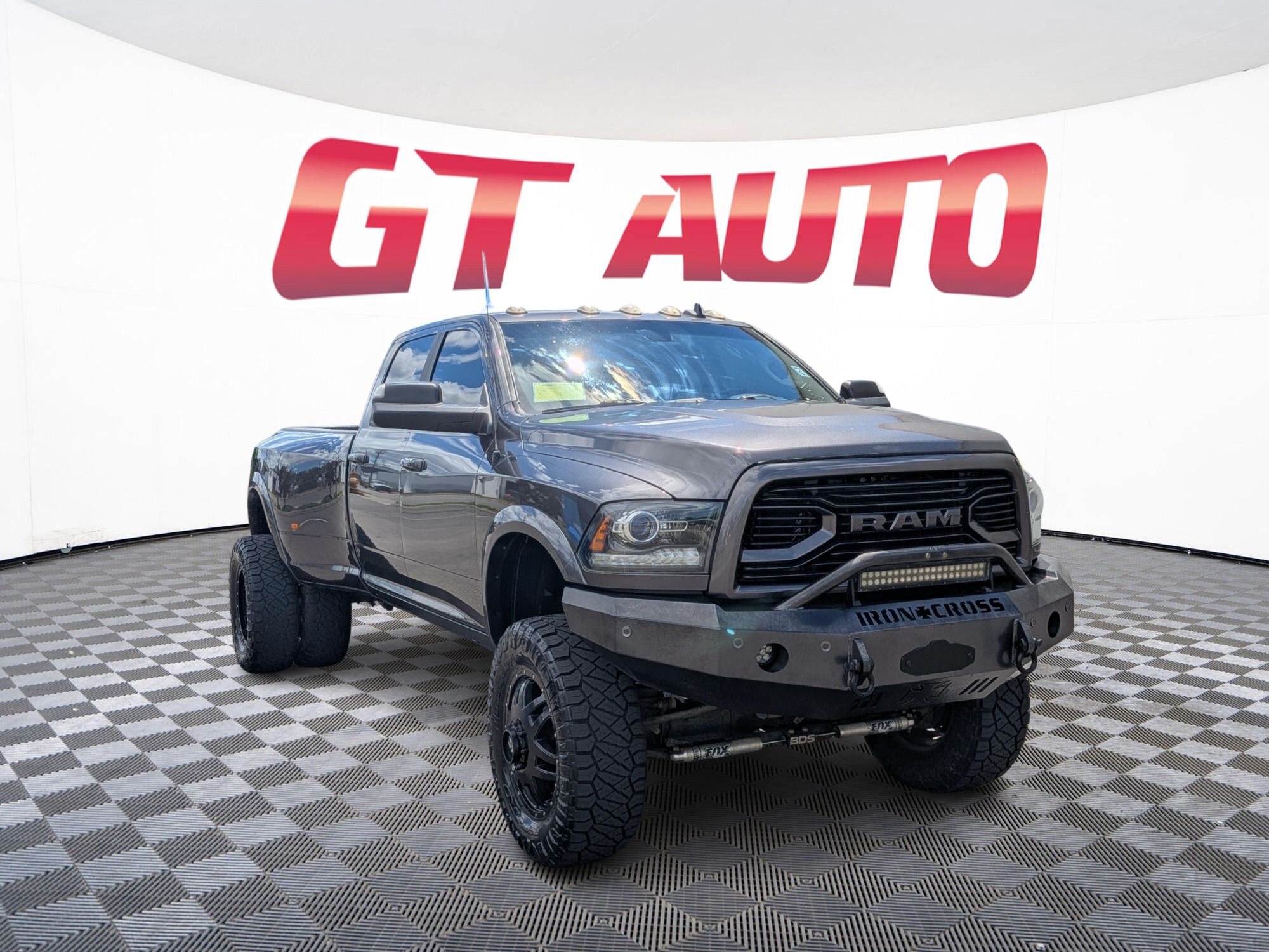2018 RAM 3500 Laramie 4X4 Crew Cab LWB's photo