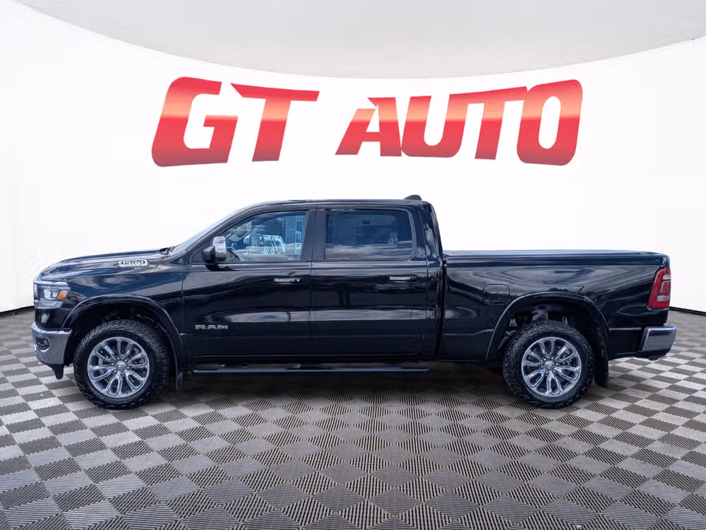 2020 Ram 1500 Laramie Crew Cab Image 3