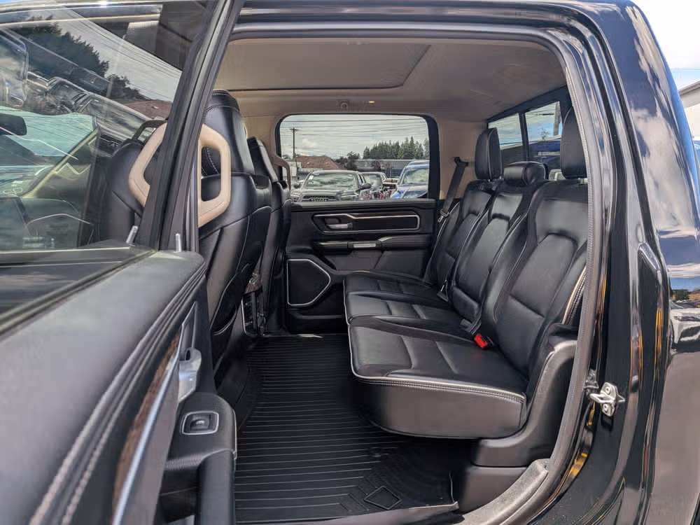 2020 Ram 1500 Laramie Crew Cab Image 7