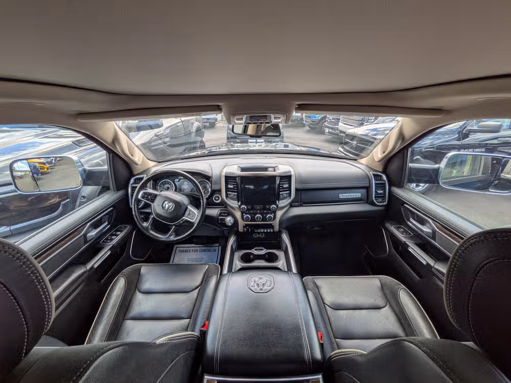 2020 Ram 1500 Laramie Crew Cab Image 10