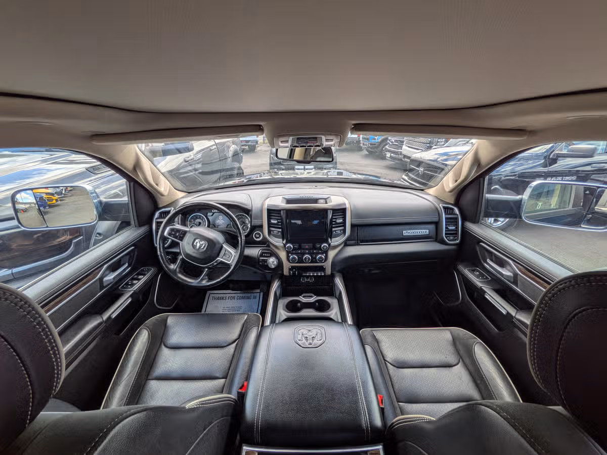 2020 Ram 1500 Laramie Crew Cab Image 10