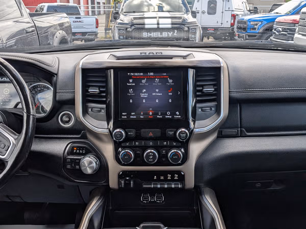 2020 Ram 1500 Laramie Crew Cab Image 11