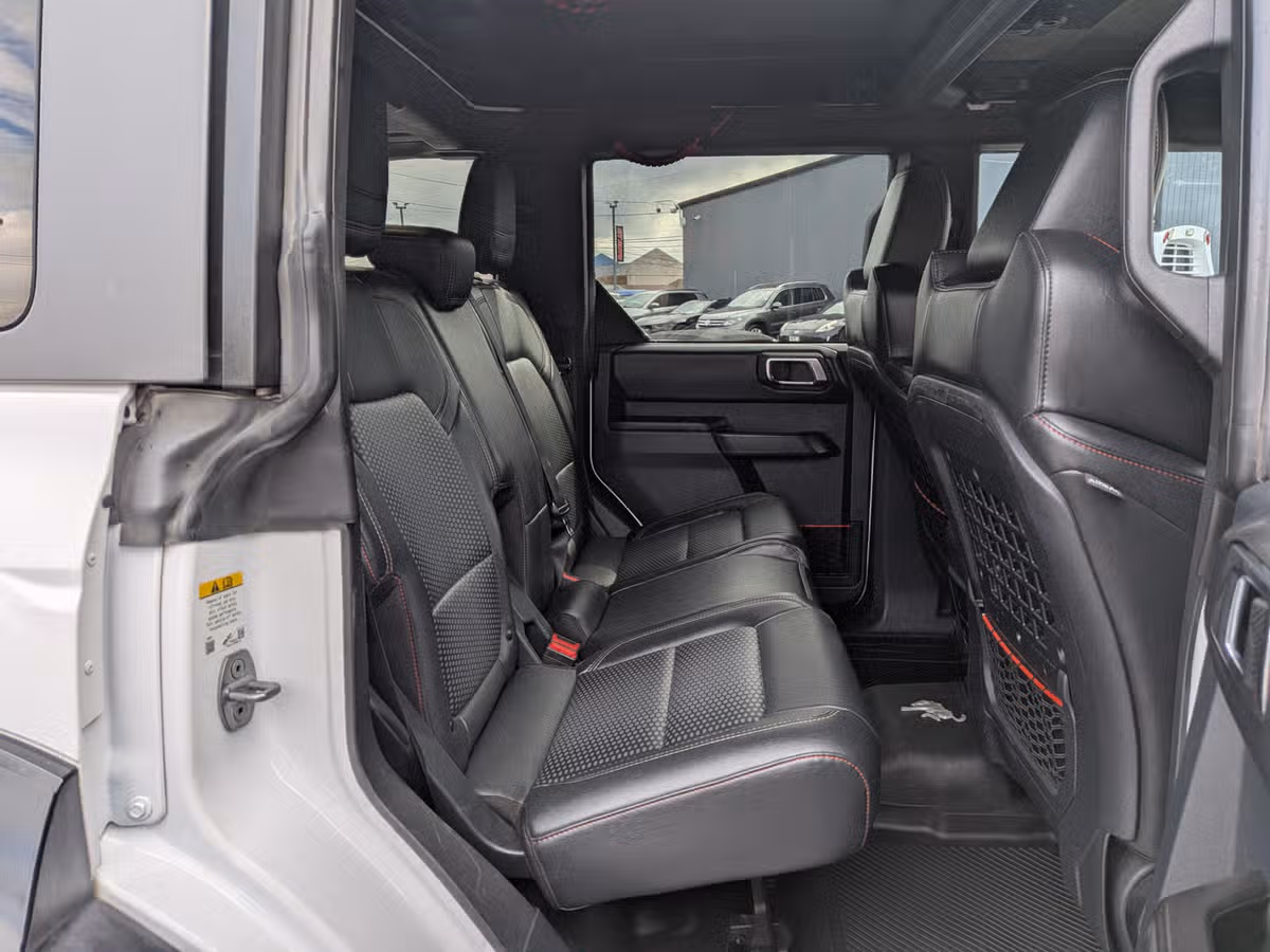 2022 Ford Bronco Raptor Image 8