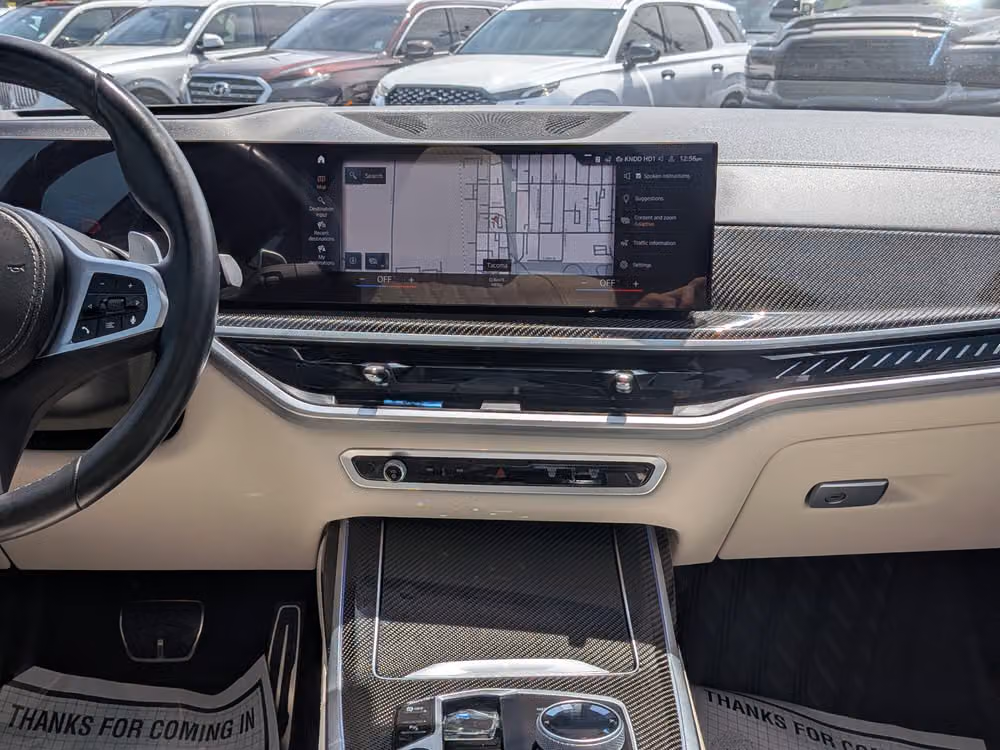 2023 BMW X7 M60i Image 10