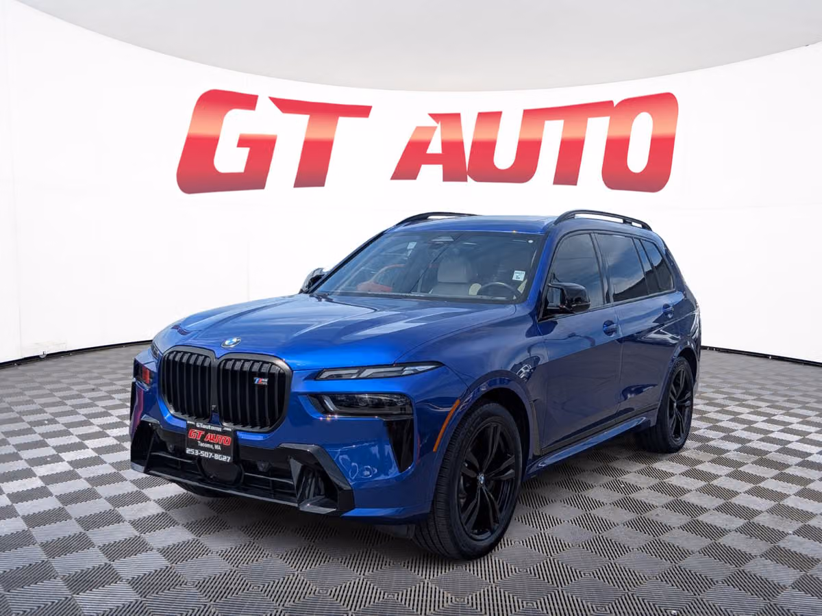 2023 BMW X7 M60i Image 2