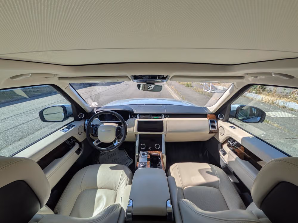 2020 Land Rover Range Rover P525 HSE Image 9
