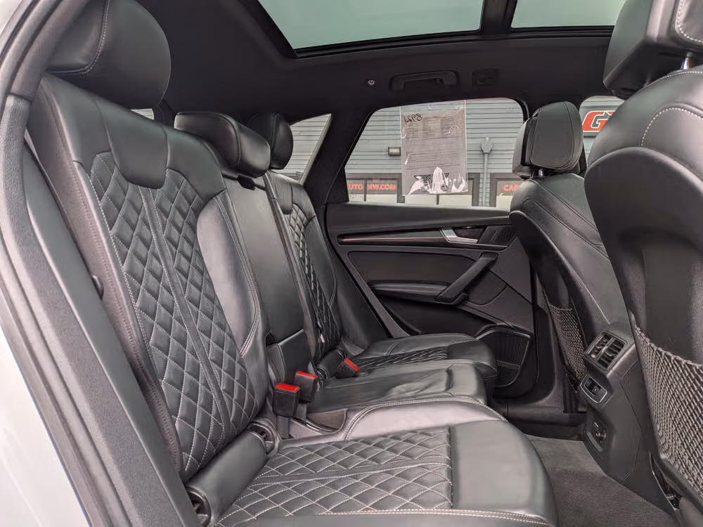 2022 Audi SQ5 3.0T quattro Premium Plus Image 8