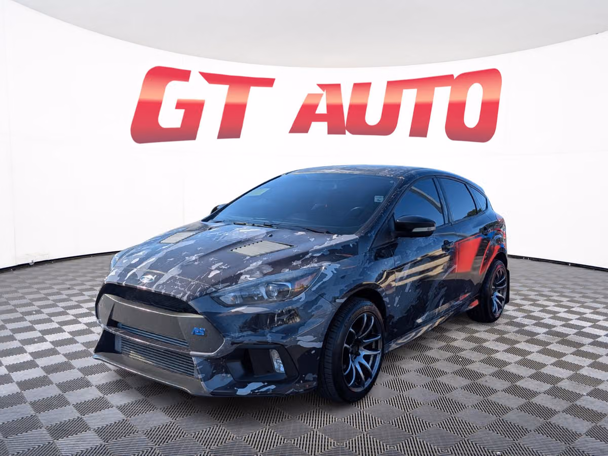 2017 Ford Focus RS Image 2