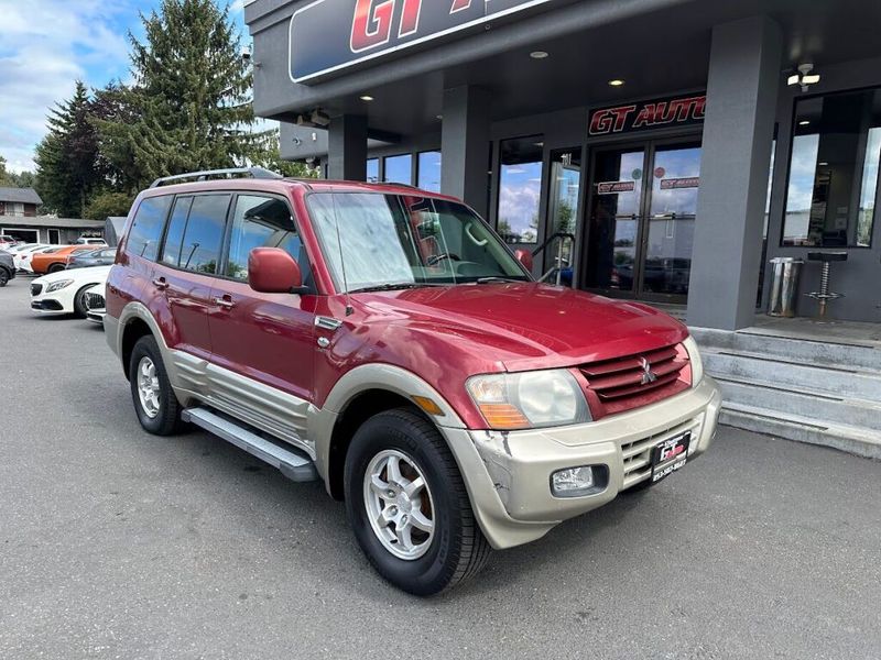 2002 Mitsubishi Montero Limited Upper Image 1