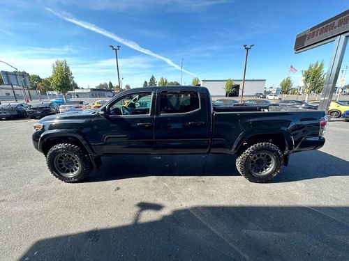 2022 Toyota Tacoma TRD Sport Double Cab Lower Image 2