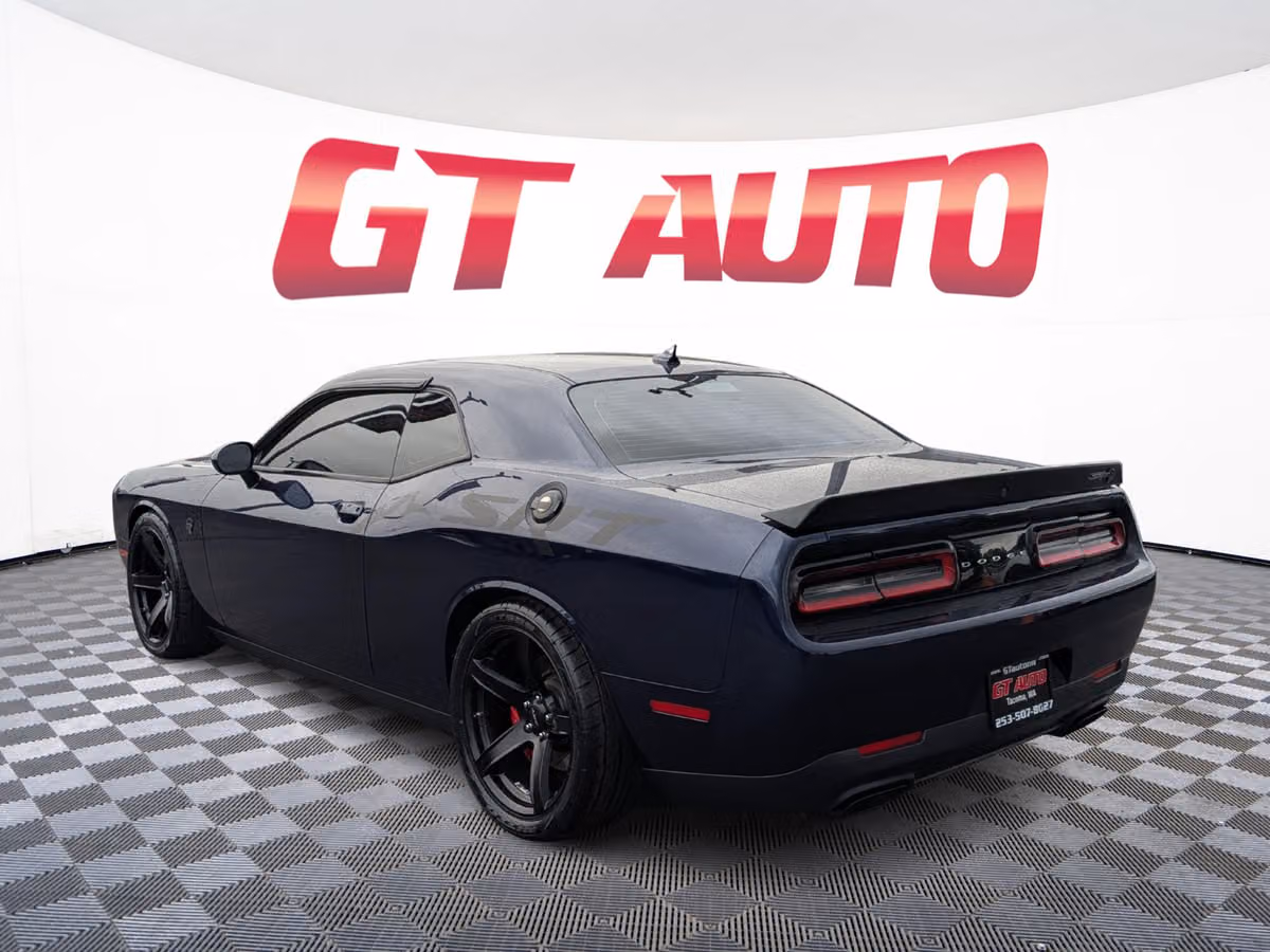 2017 Dodge Challenger SRT Hellcat Image 3