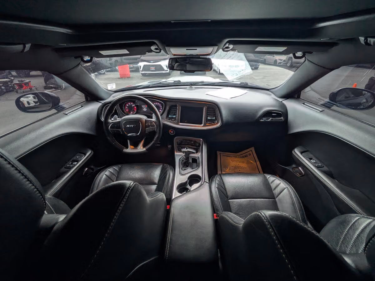 2017 Dodge Challenger SRT Hellcat Image 8
