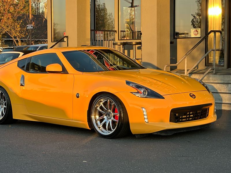 2019 Nissan 370Z Sport Touring Upper Image 1