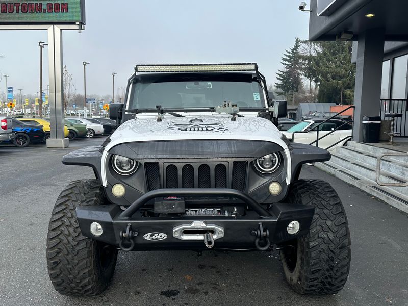 2011 Jeep Wrangler Unlimited Rubicon Upper Image 2