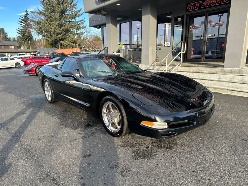 2002 Chevrolet Corvette Base Upper Image 1