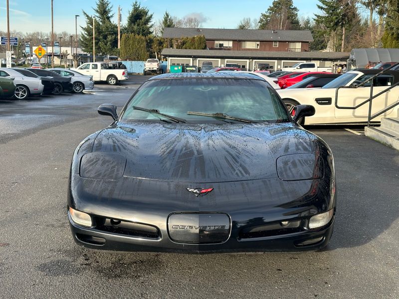 2002 Chevrolet Corvette Base photo 2