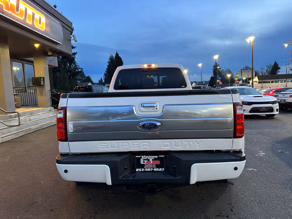 2016 Ford F-350 Super Duty Platinum Crew Cab Image 6